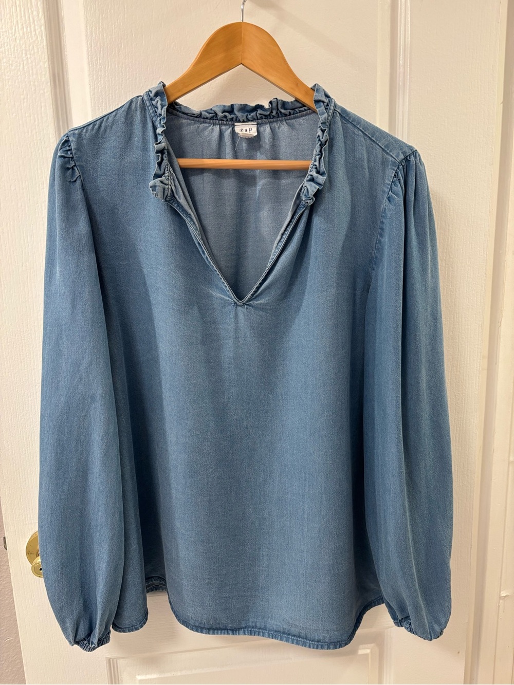 GAP Blue Chambray Tencel Ruffle Neck V-Neck Long Sleeve Blouse
